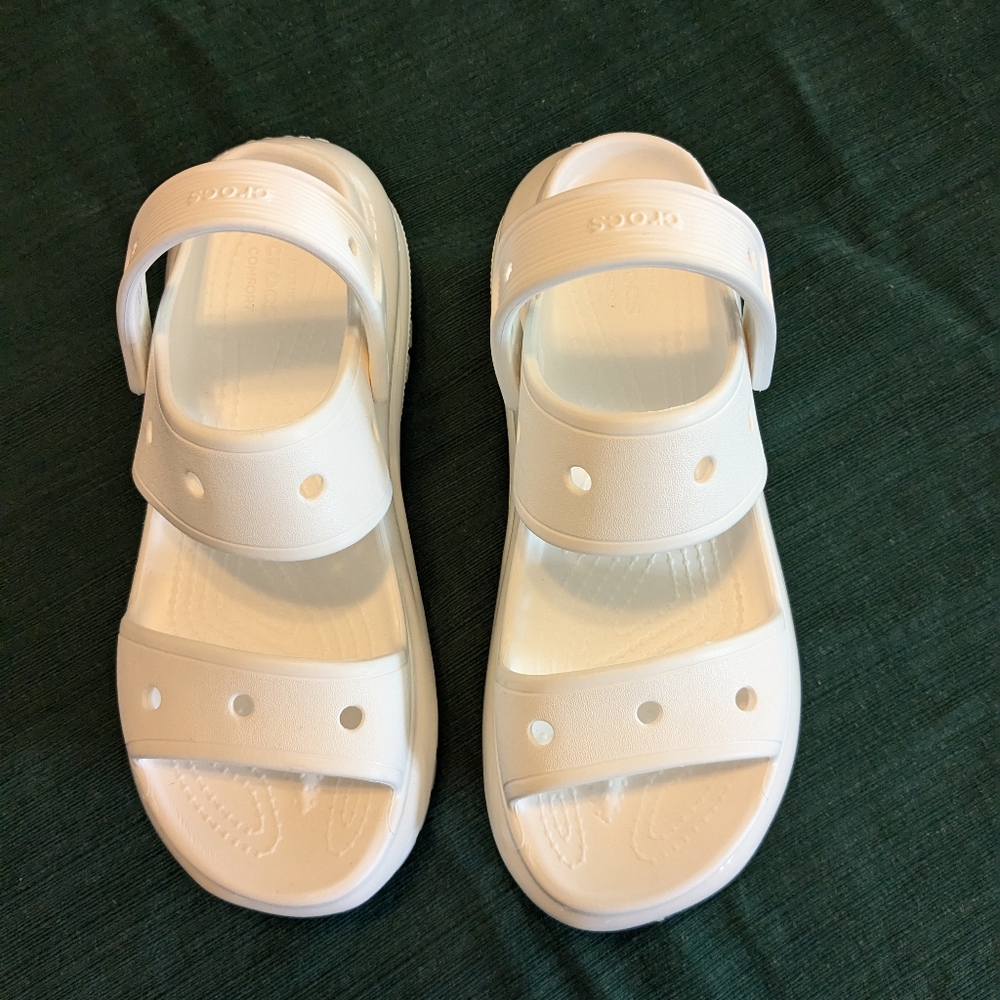 Crocs Classic Mega Crush Sandals White